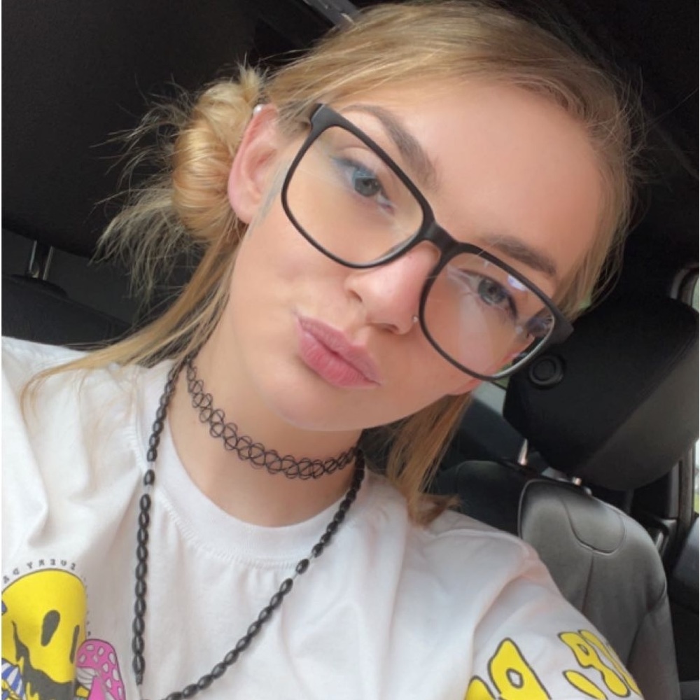 Meet your Posher, Tessa